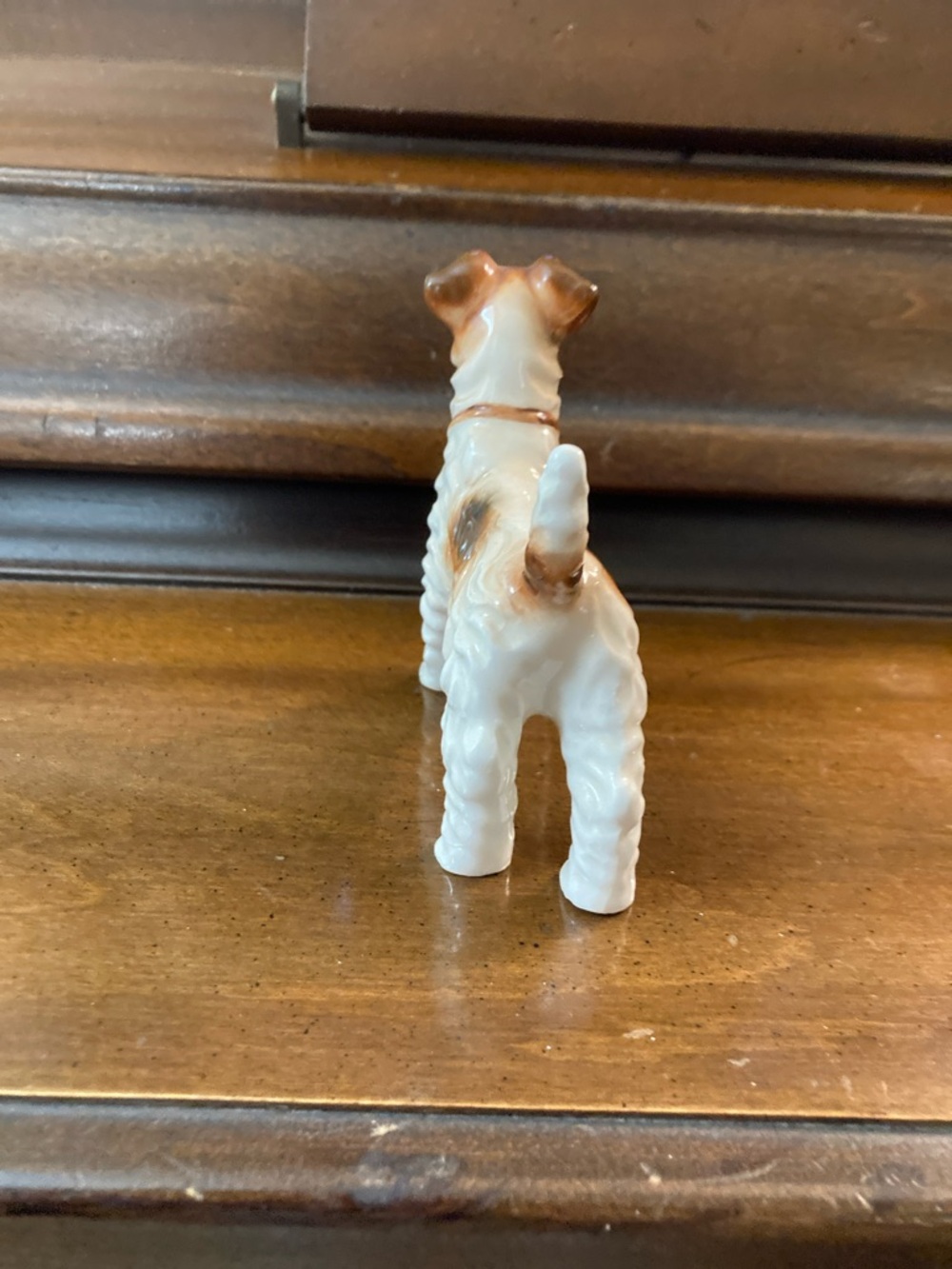 Vintage Porcelain Fox Terrier or Airedale Terrier Figurine - - Picture 5 of 7